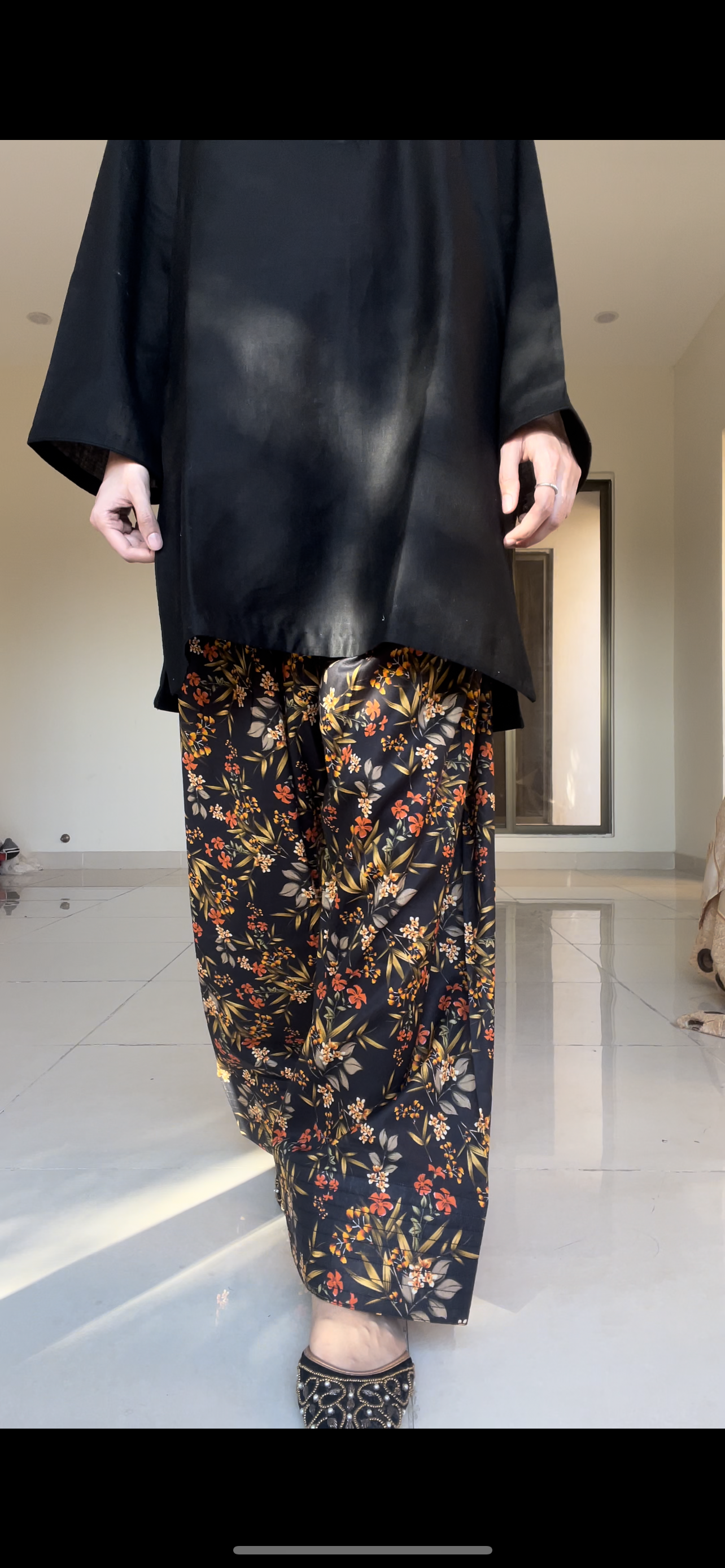 A 2pc Black Midnight Garden