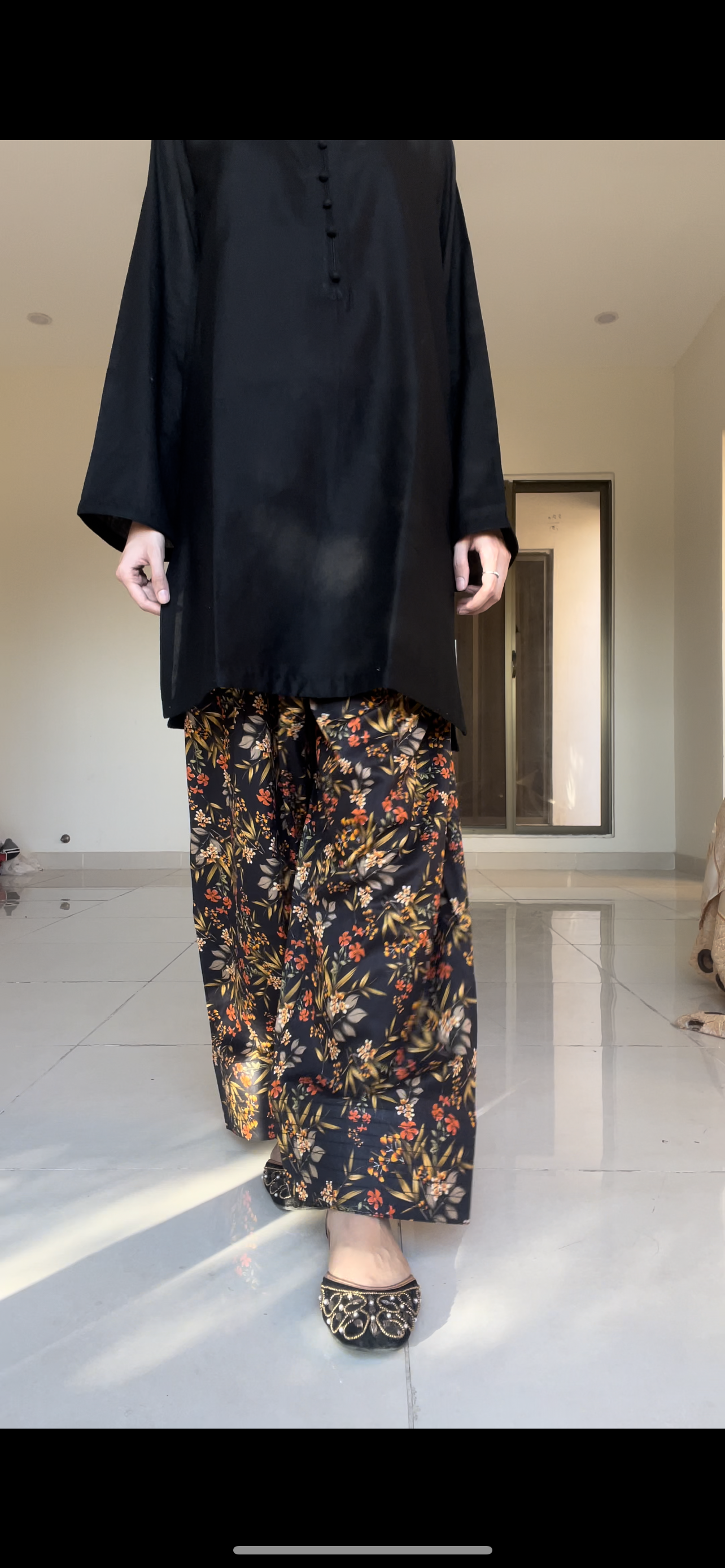 A 2pc Black Midnight Garden