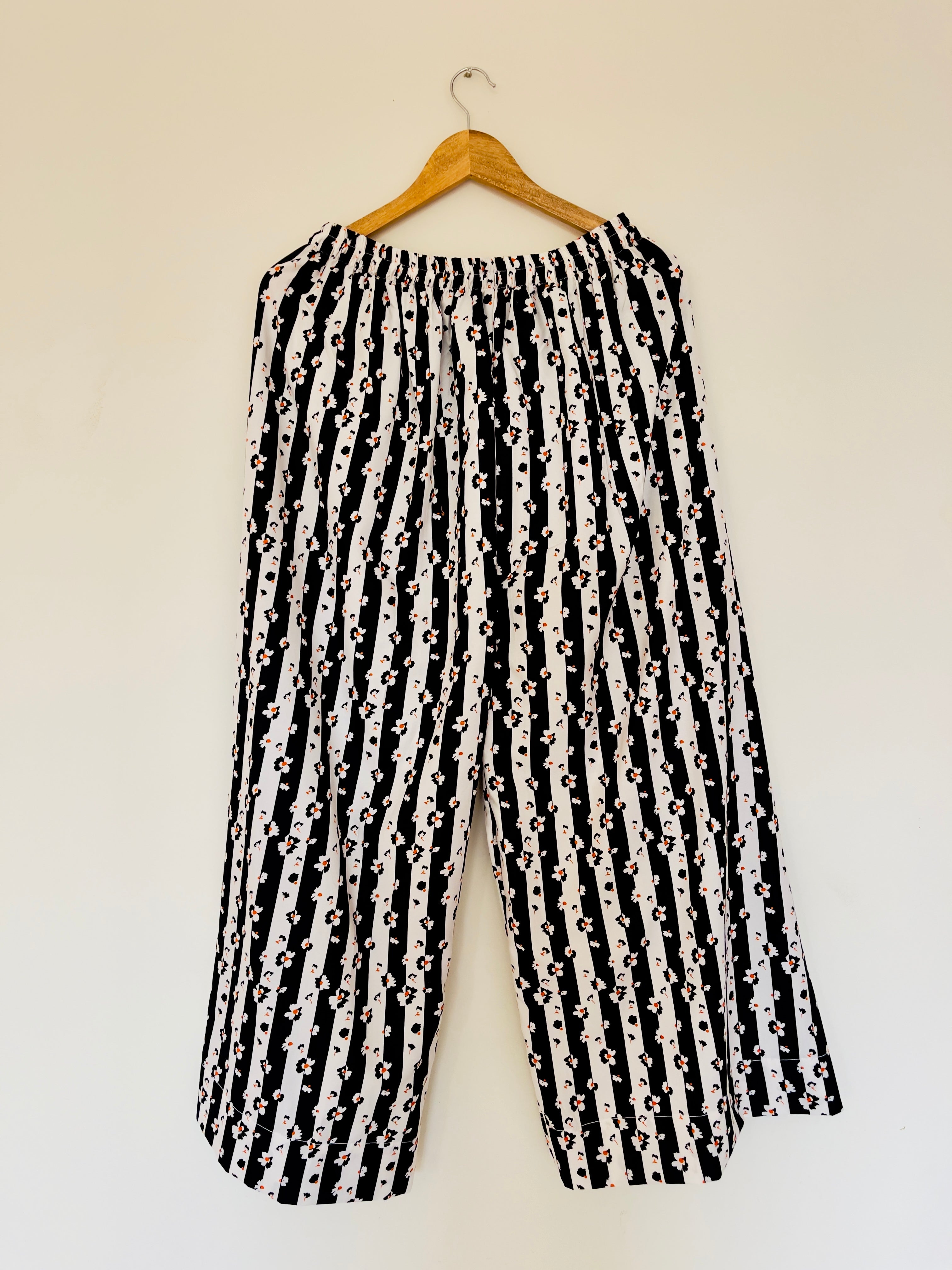 Black & White 2-piece